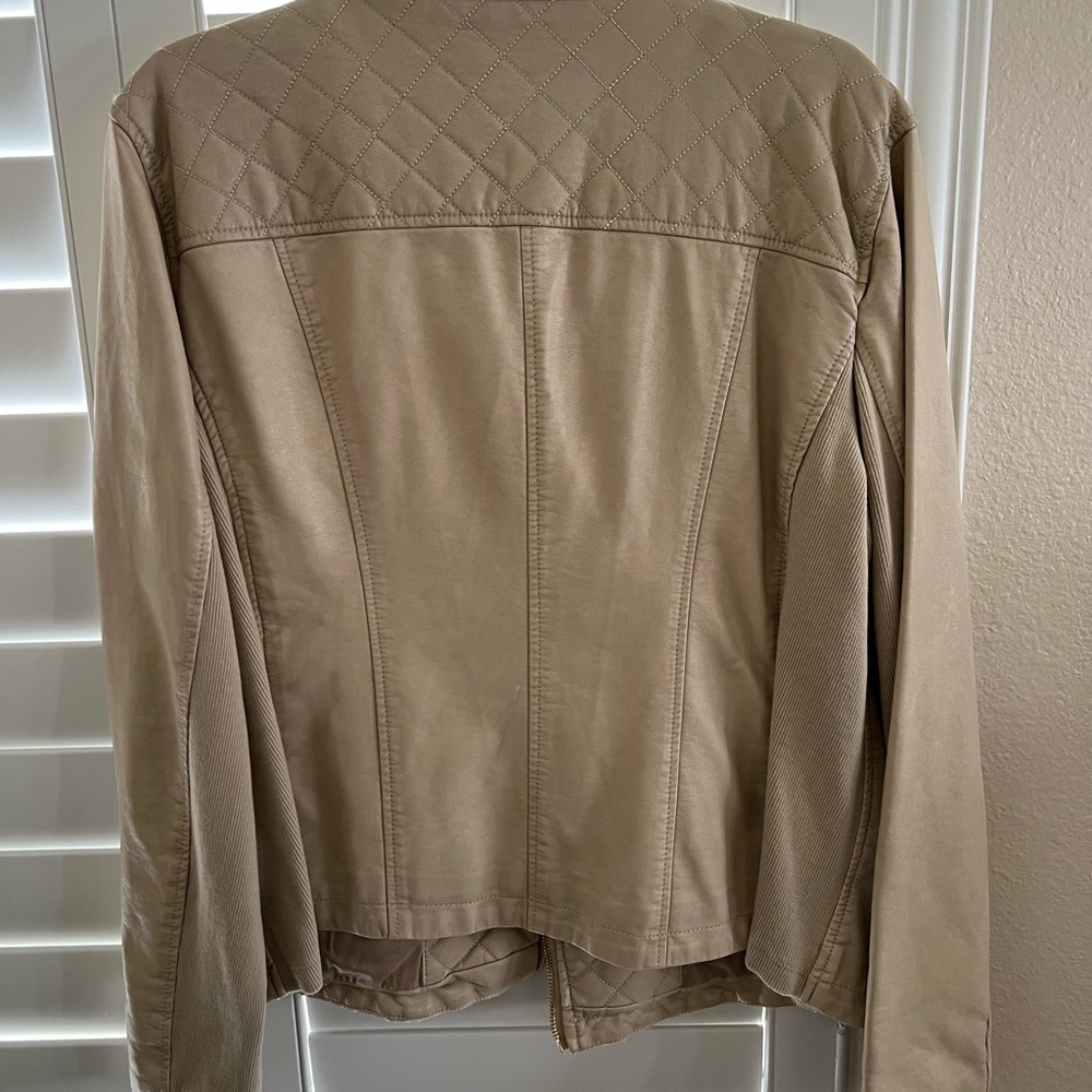 Calvin Klein Jacket with Gold Zipper Detail - Picture 3 of 7